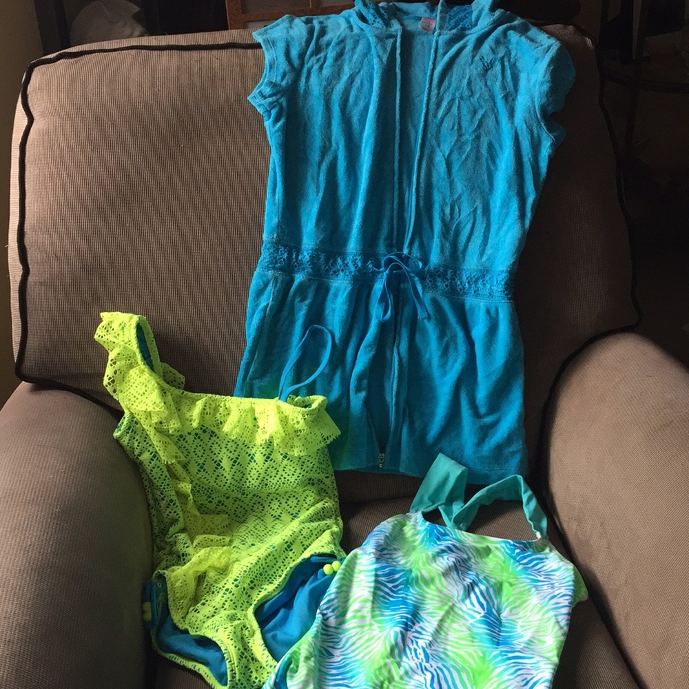Swim suit bundle